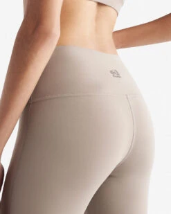 Restore High Rise Flare Legging 12 Restore High Rise Flare Legging -Roots Clothing 38080118 CB8 e