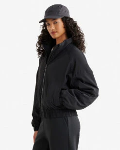 Anywhere Jacket -Roots Clothing 38140242 001 c