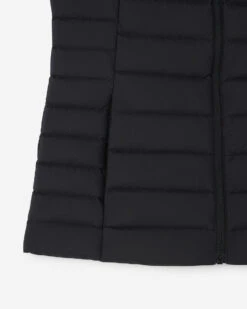 Roots Down Packable Vest 11 Roots Down Packable Vest -Roots Clothing 38140245 001 e