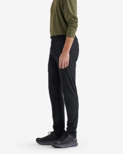 Park Tech Pant 32 Inch Inseam -Roots Clothing 39110073 001 c