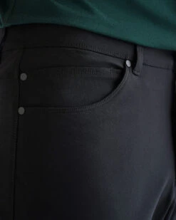 Park Tech 5 Pocket Pant 32 Inch Inseam -Roots Clothing 39110085 001 e