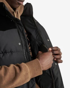 Jasper Padded Vest -Roots Clothing 39140221 001 f