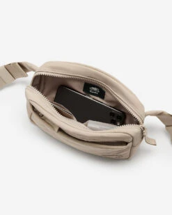 Nylon Belt Bag -Roots Clothing 42080048 807 f