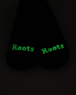 Baby & Toddler Cooper Glow Mitten -Roots Clothing 44030058 001 d