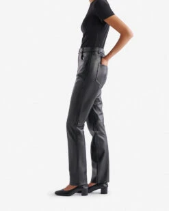 Leather Trousers -Roots Clothing 49040002 001 c