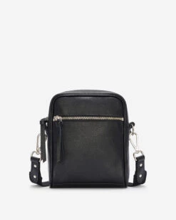 Essential Crossbody Cervino