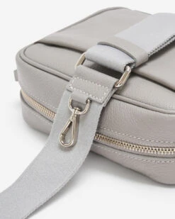 Small Freedom Crossbody Cervino -Roots Clothing 56010742 B06 f