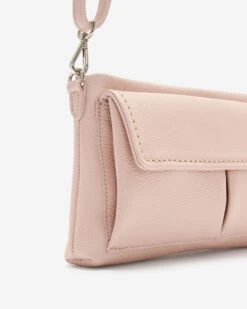 Small Villaggio Bag Cervino 9 Small Villaggio Bag Cervino -Roots Clothing 56010864 AL1 d