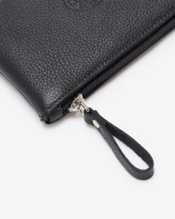 Medium Zip Pouch Cervino -Roots Clothing 56080289 001 c